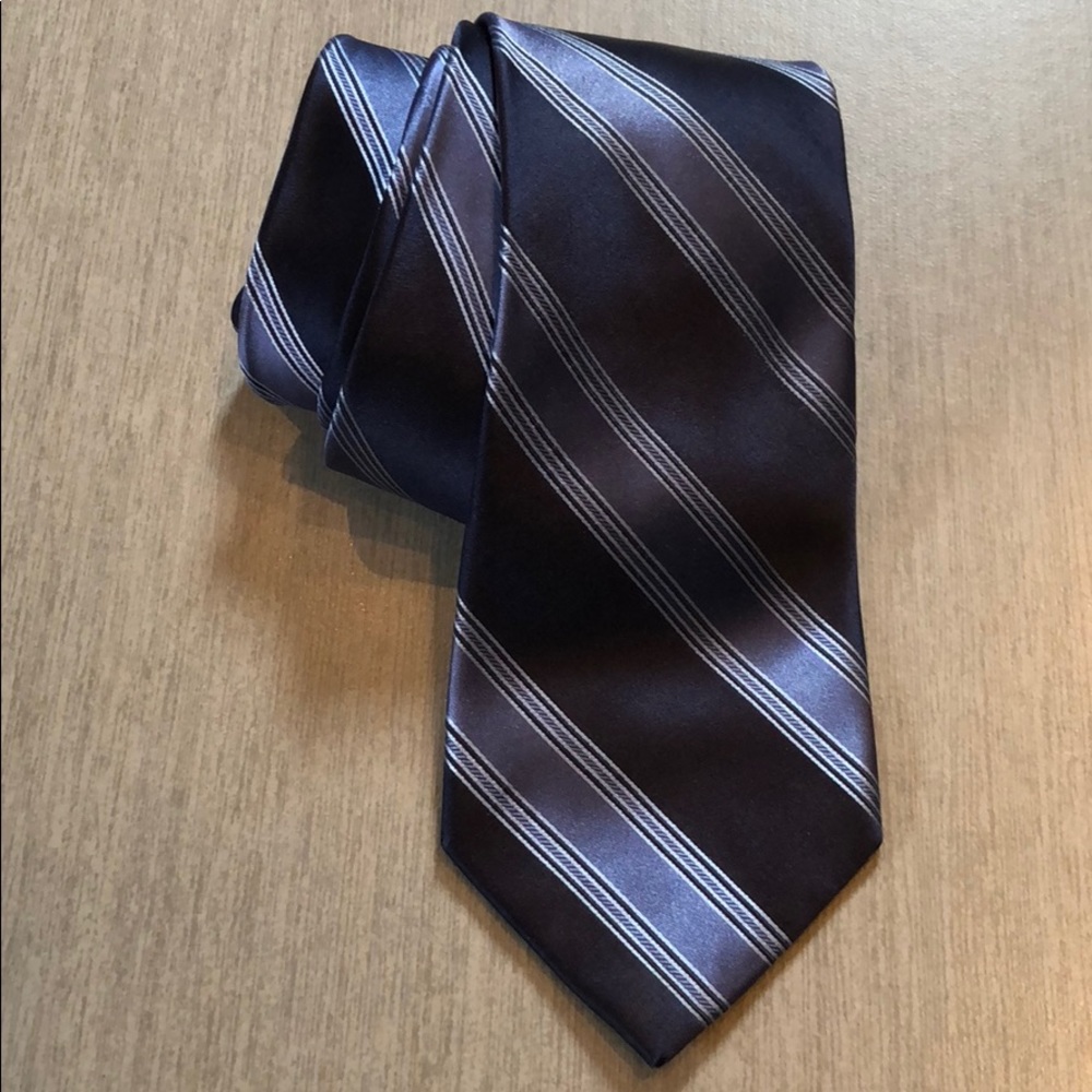 100% STRIPED DARK BLUE w/ LT BLUE ACCENTS TIE